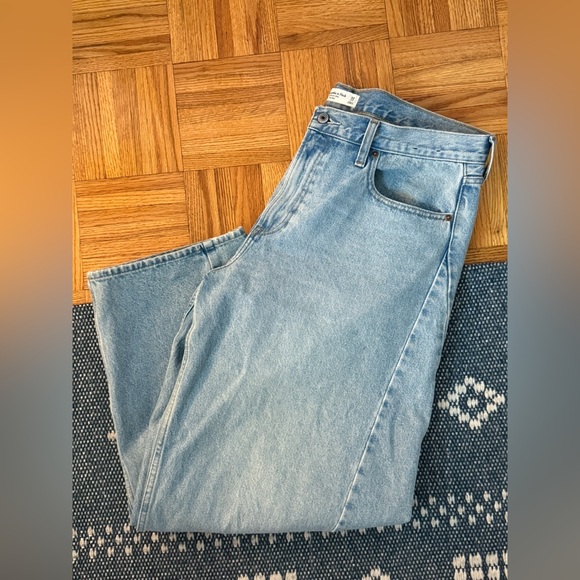 Abercrombie Curve Love Barrel Jean 32 Long - Picture 1 of 4